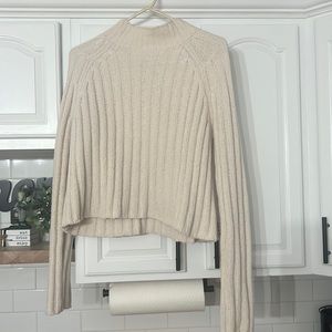 AMERICAN EAGLE CROPPED SWEATER - Size: M